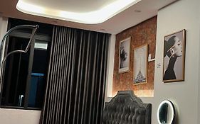 Venus Apartment Kham Thien